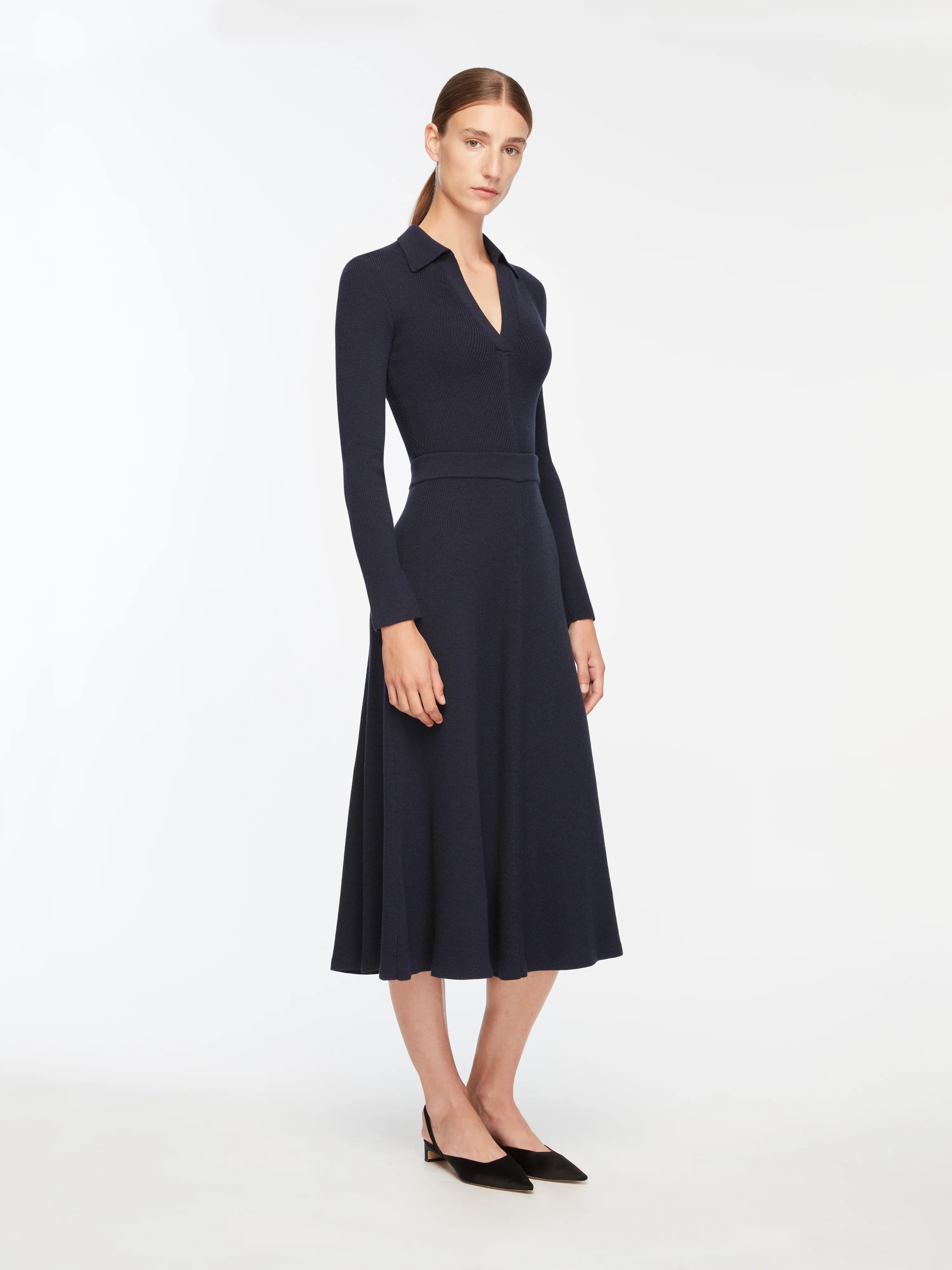 Dorian Skirt In Dark Navy Cashfeel - Image 3