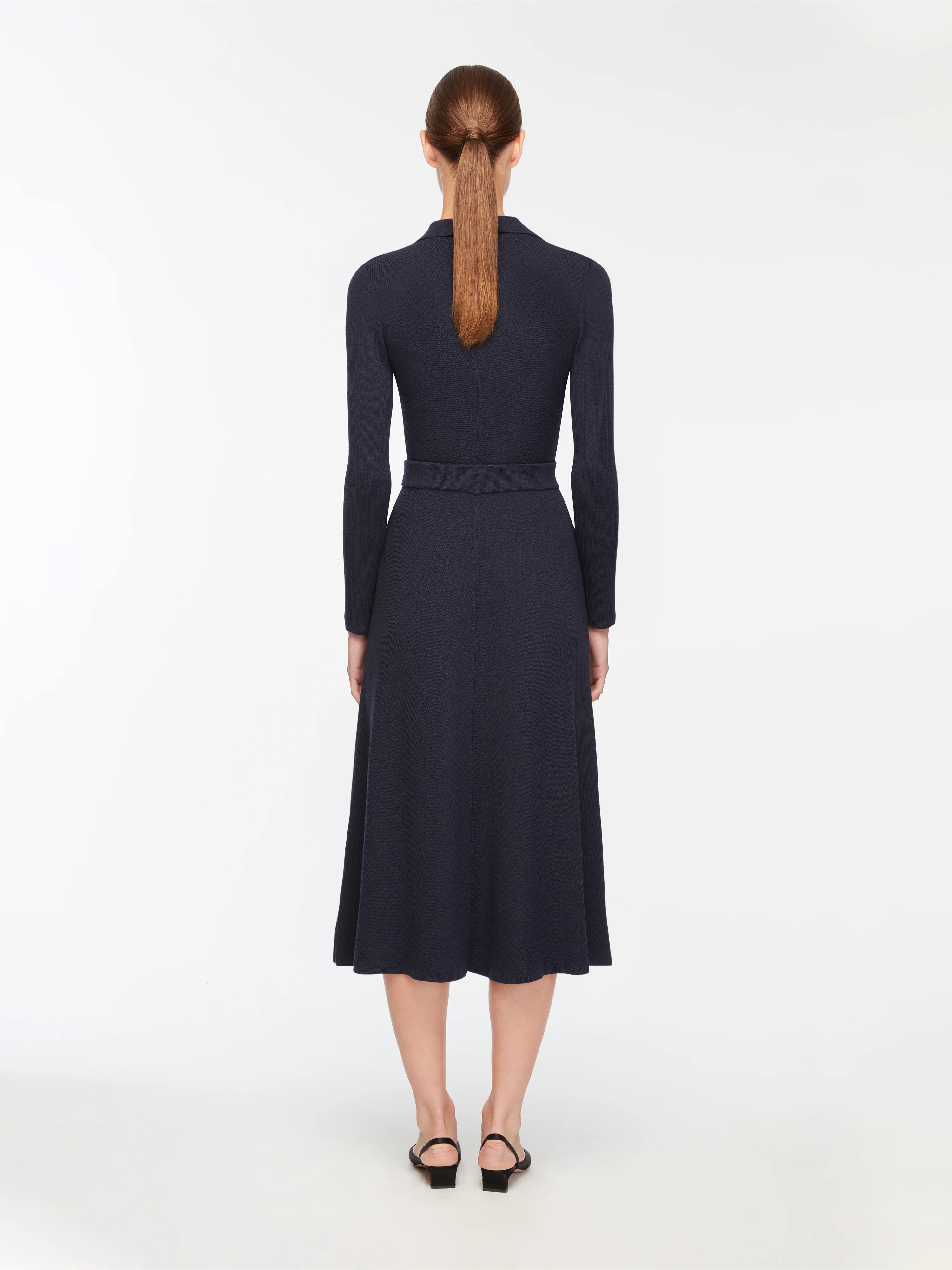 Dorian Skirt In Dark Navy Cashfeel - Image 4