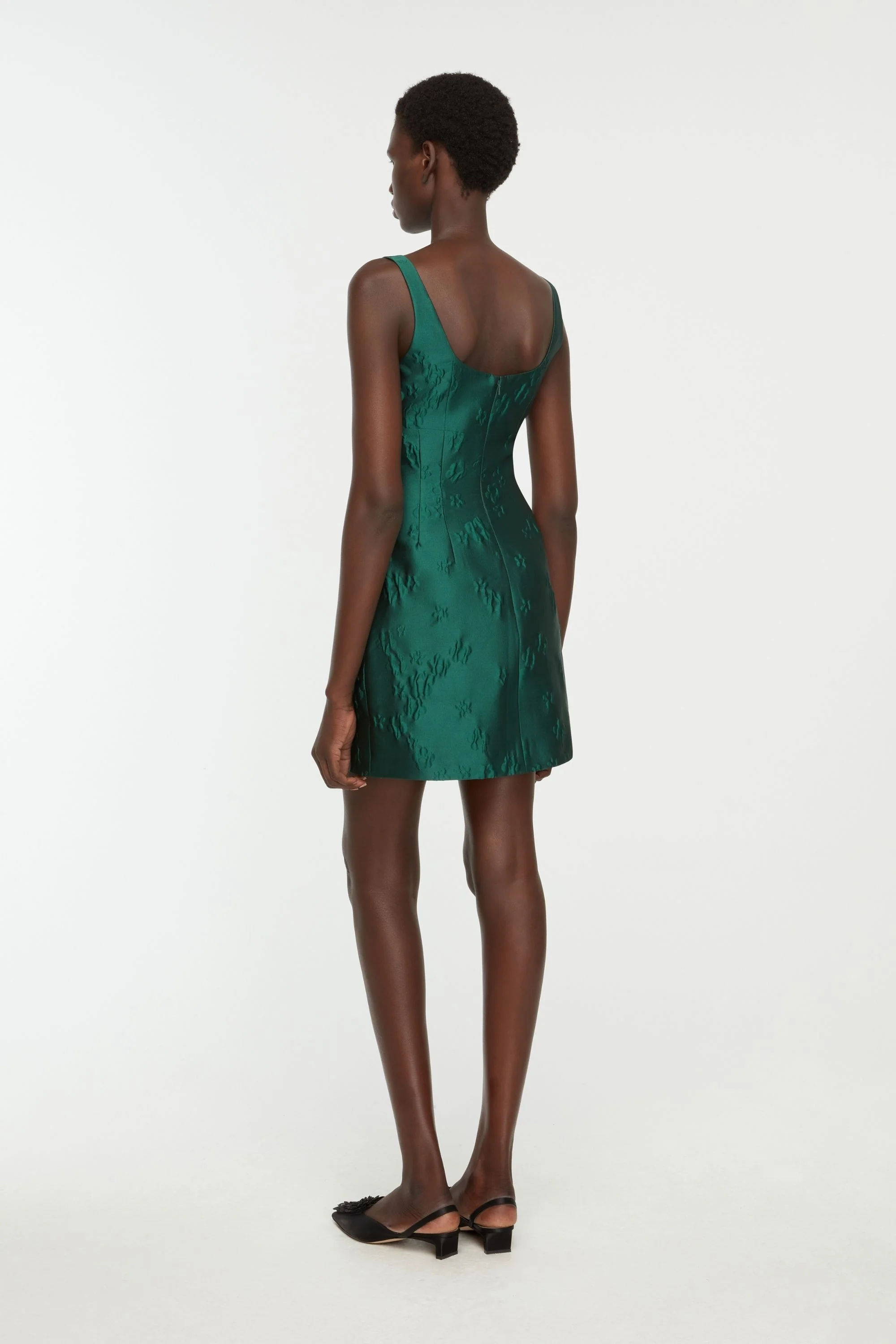 Einna Dress In Emerald Green Ditsy Floral Jacquard - Image 4