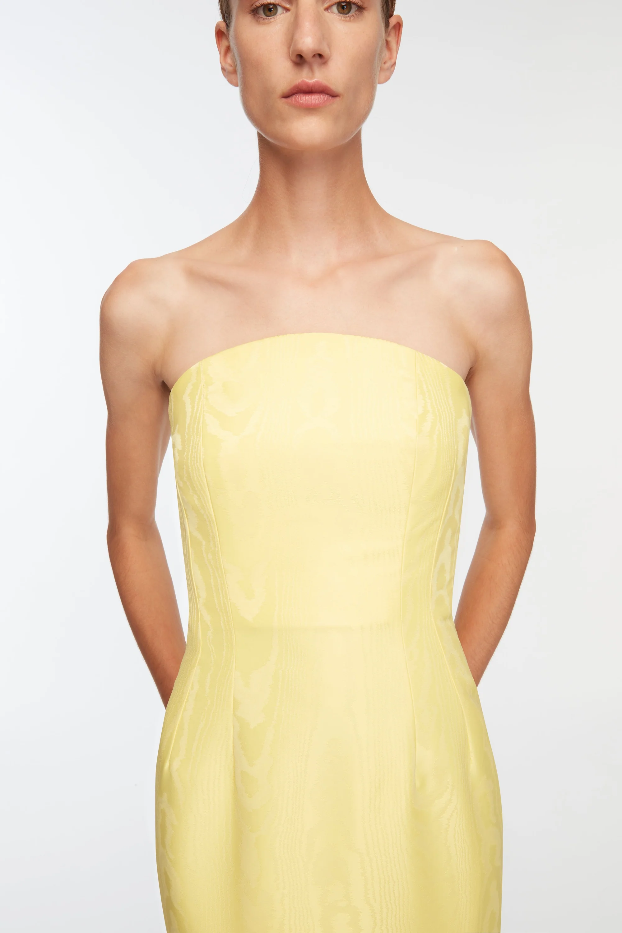 Hailee Dress In Lemon Moire Mikado - Image 4