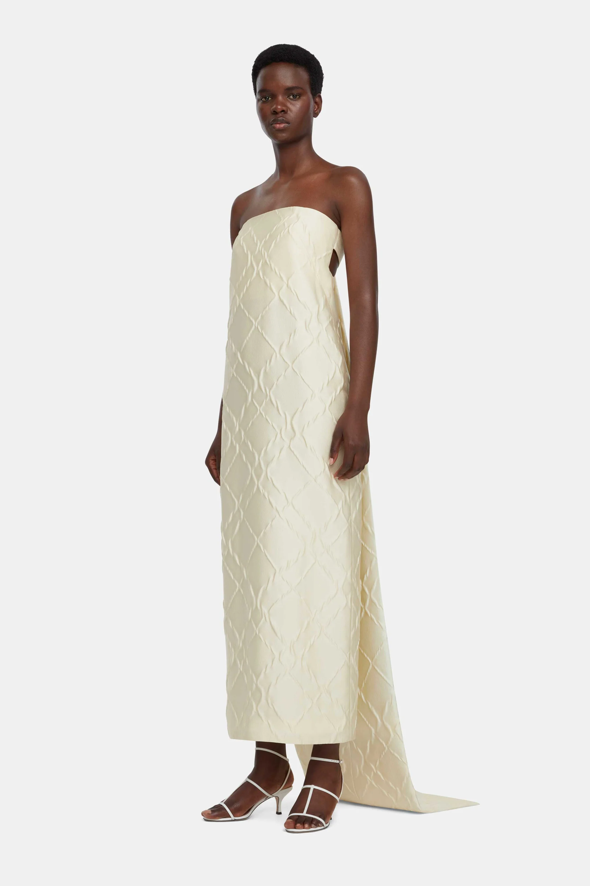 Hattie Strapless Dress In Ivory Geometric Jacquard - Image 3