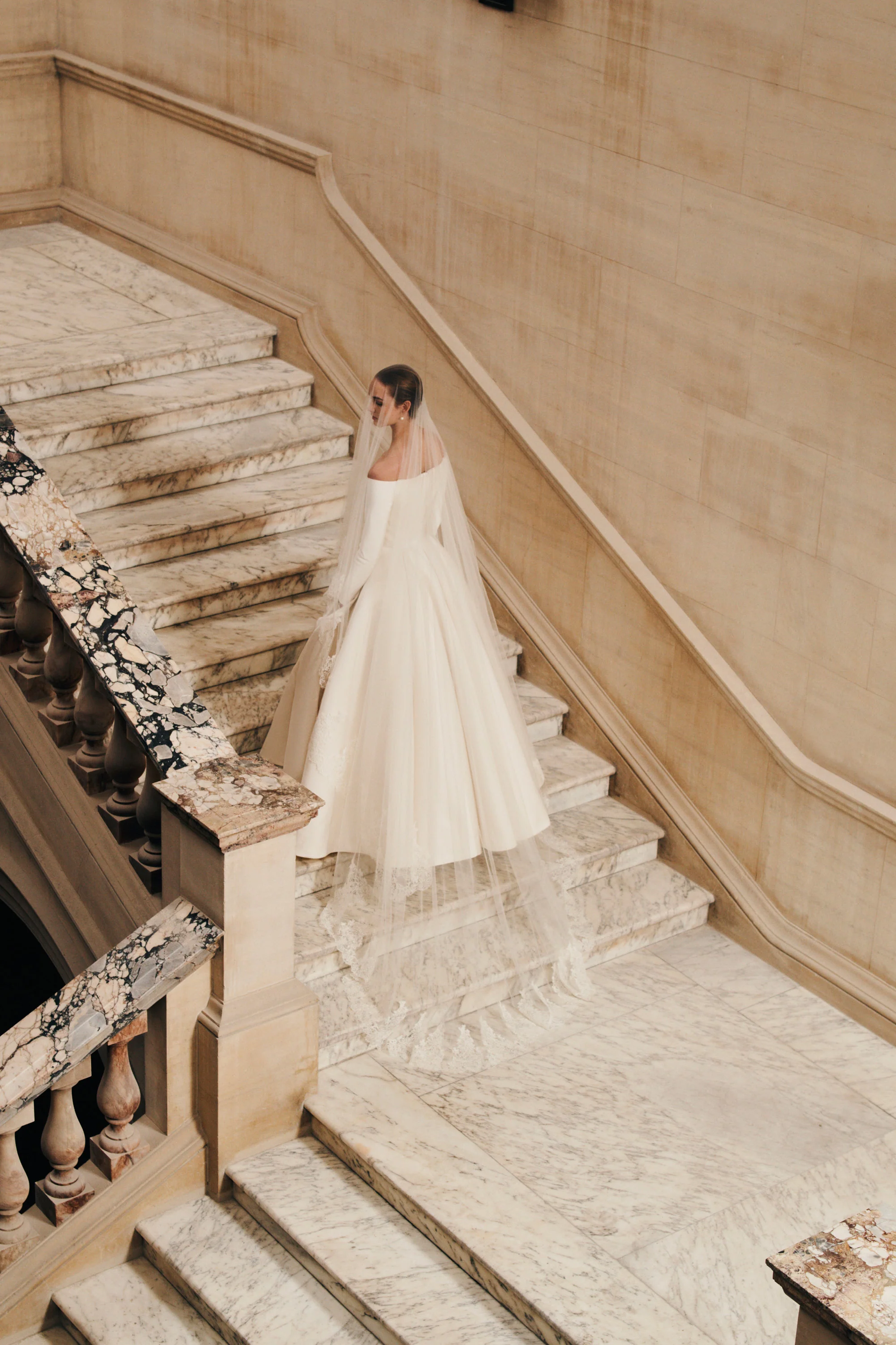 Luisa Bridal Dress - Image 5
