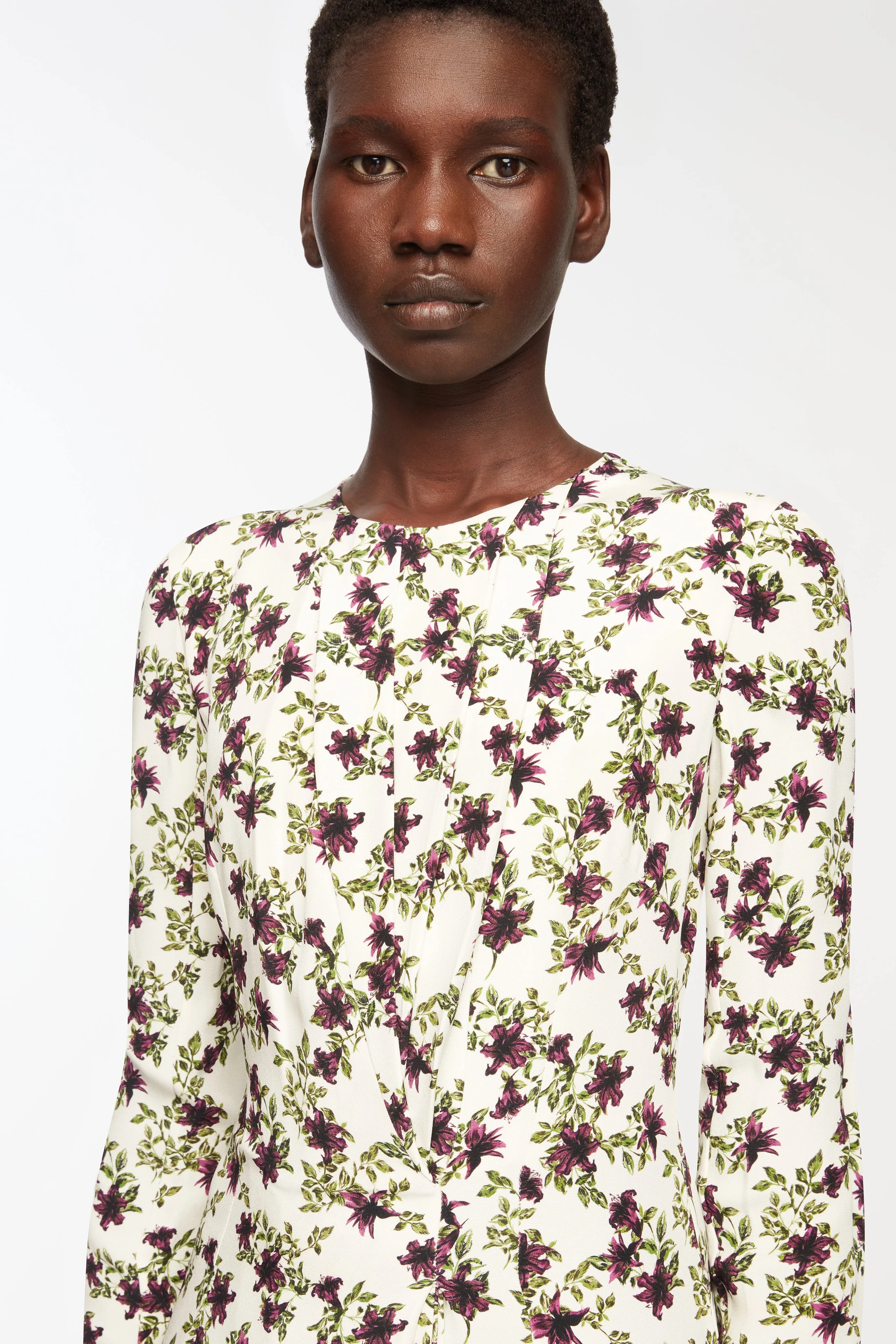 Silverio Dress In Purple & Olive Lillies On Ivory Silk Crepe De Chine - Image 3